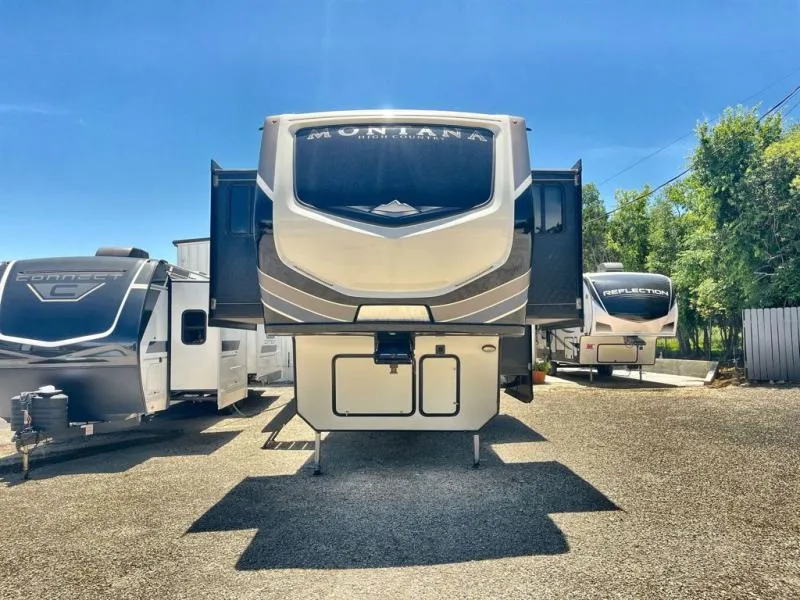 2021 Keystone Montana High Country 377FL - Photo 3