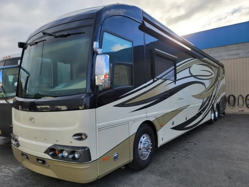 2009 American Coach Heritage 45B - Main photo