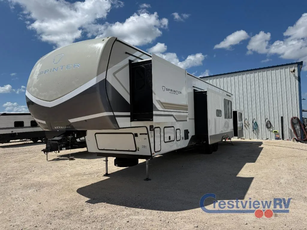 2027 Keystone Sprinter 3950SSP - Photo 4