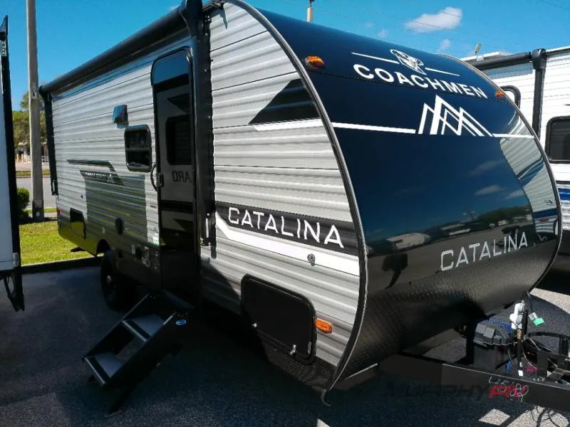 2025 Coachmen Catalina Summit Series 7 184BHSX - Photo 2