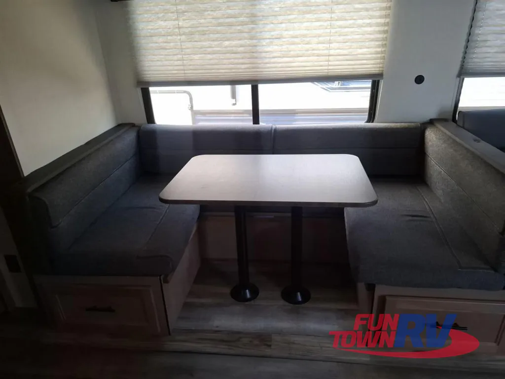2024 Forest River Cherokee Wolf Den 272RK, Photos photo 15