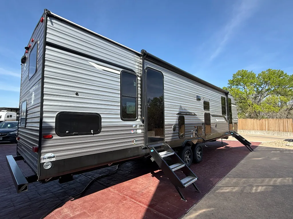 2026 Coachmen Catalina Legacy Edition 333DORM, Photos photo 4