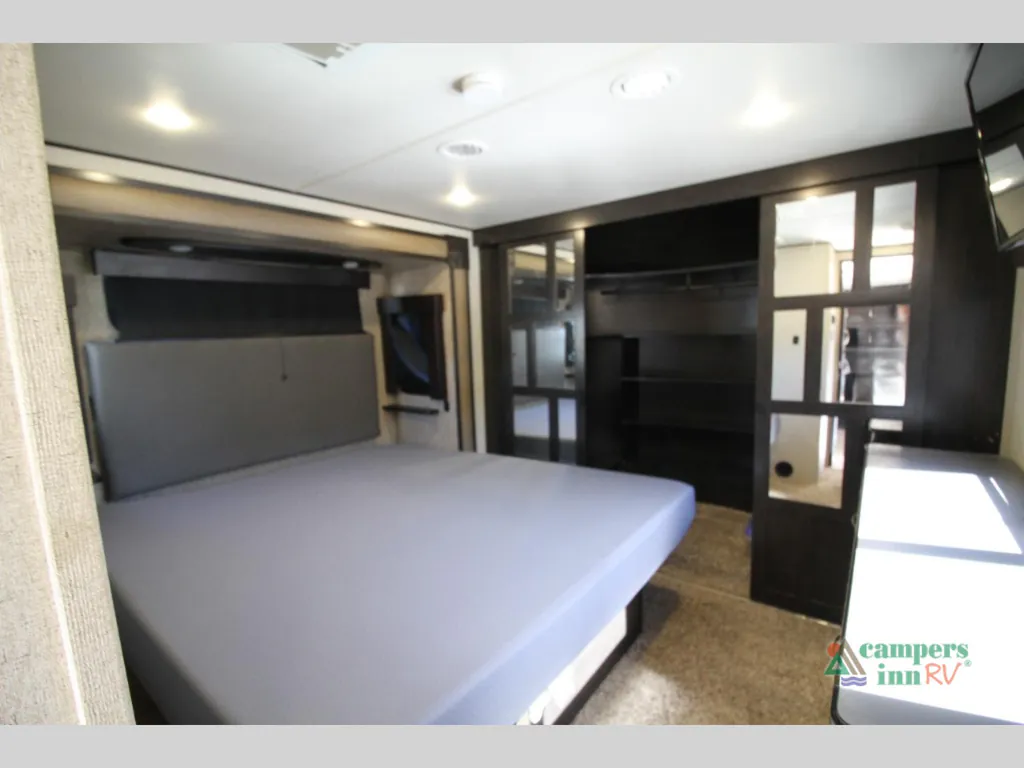 2016 Grand Design Momentum 380TH, Photos photo 85