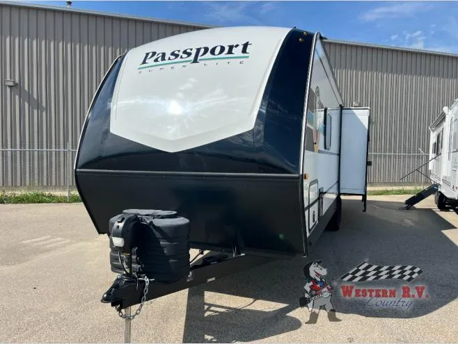 2025 Keystone Passport 2870RL - Photo 2