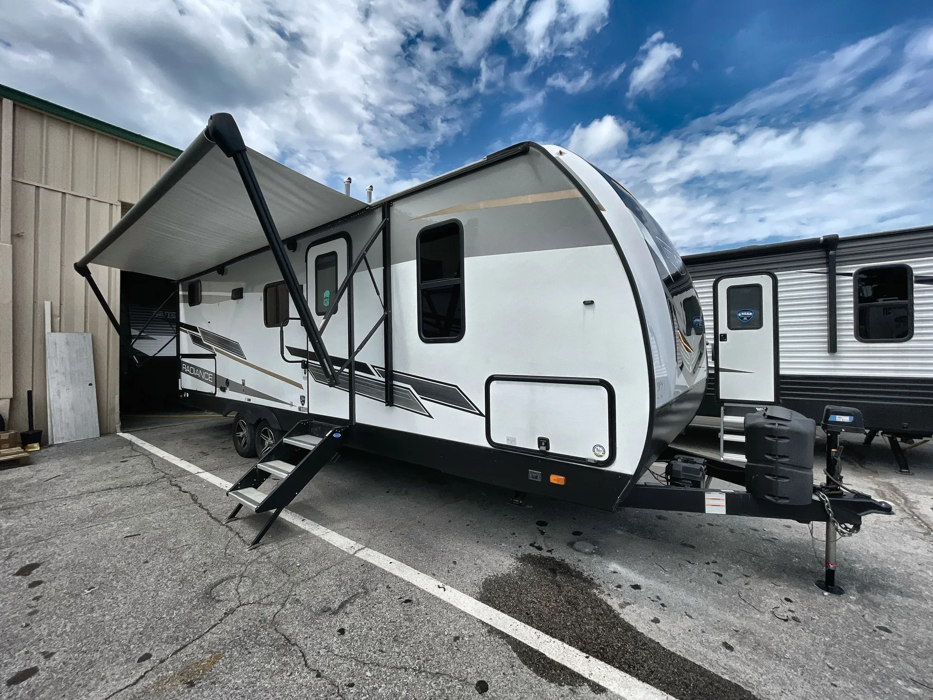 2023 Cruiser RV Radiance 25BH - Photo 2