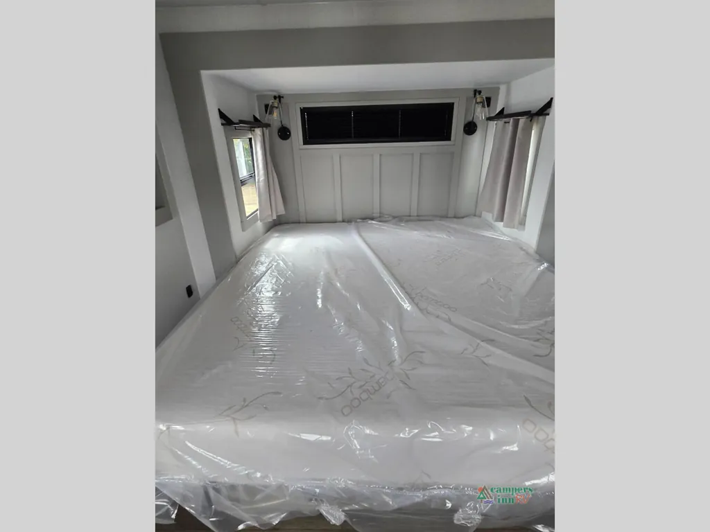 2026 Brinkley Model G 4100, Photos photo 40