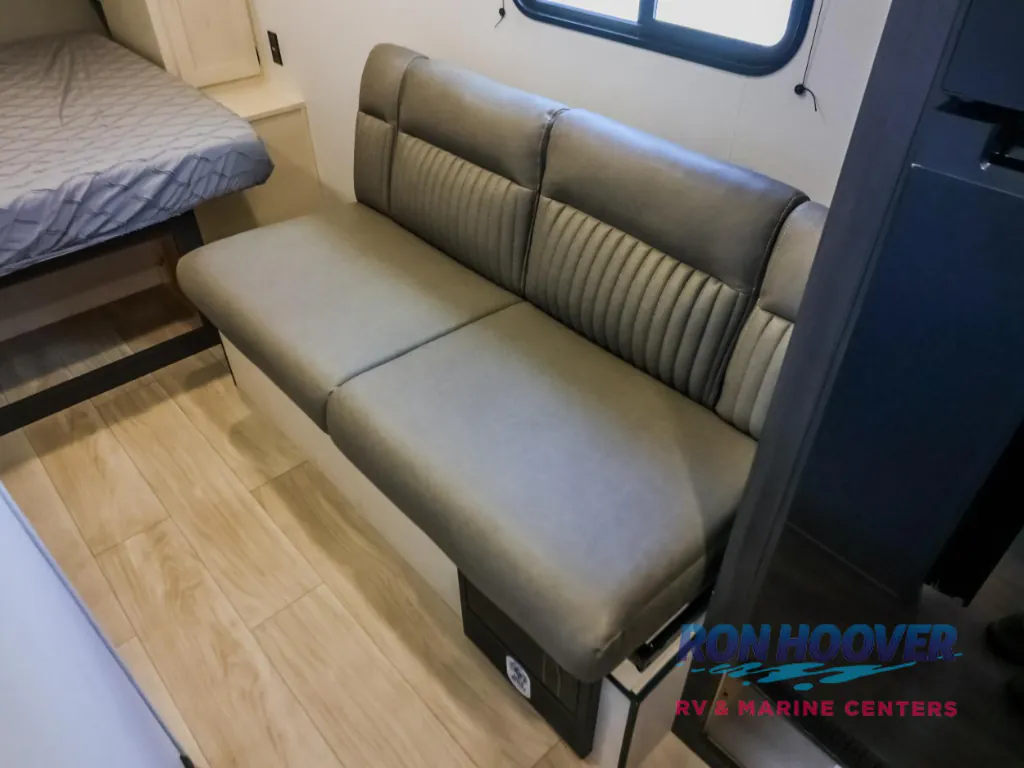 2027 Shasta Compact 17DB, Photos photo 10