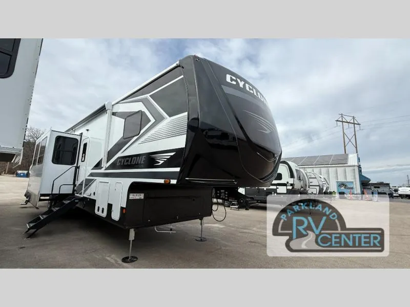 2026 Heartland Cyclone 3914 - Main photo