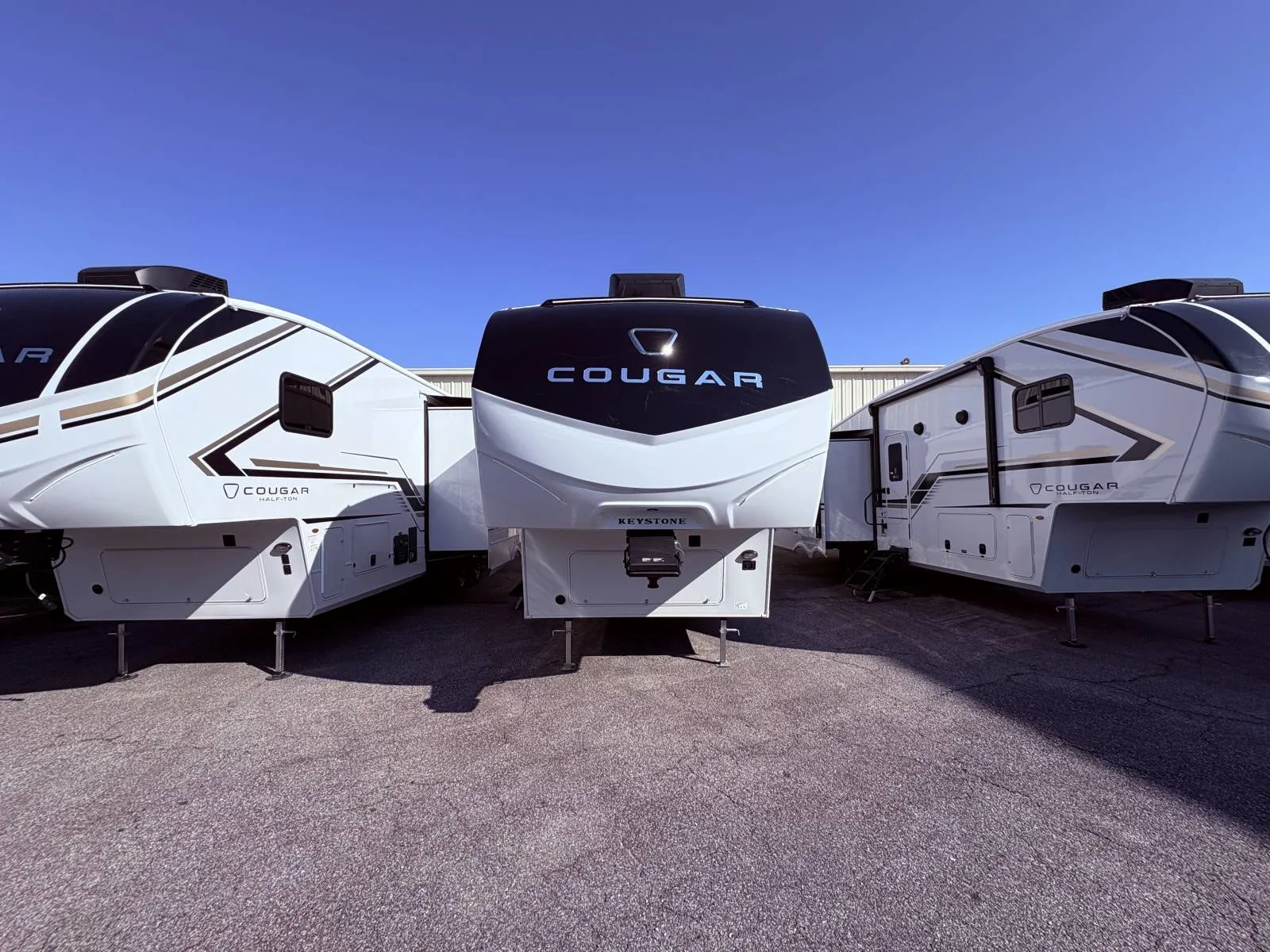 2026 Keystone COUGAR 2700BH - Photo 3