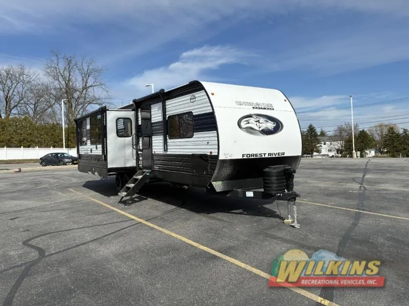 2026 Forest River Cherokee Wolf Den 273XLK - Photo 2