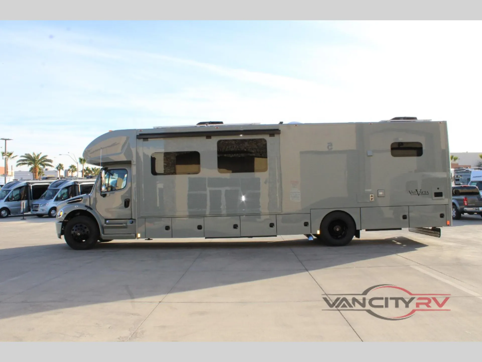2026 Renegade RV Valencia 39BB - Photo 3