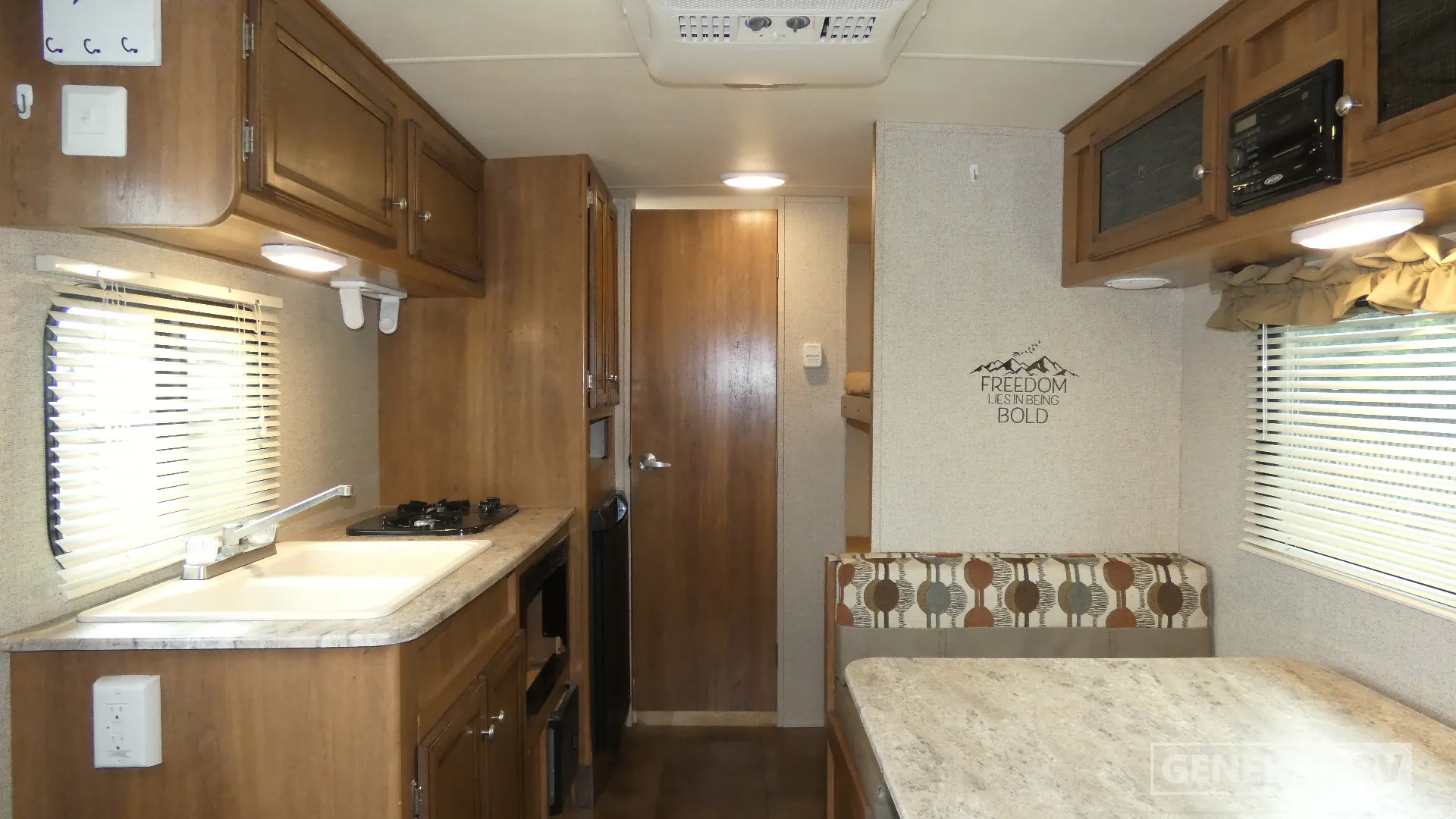 2016 Coachmen Apex Nano 185BH - Photo 3