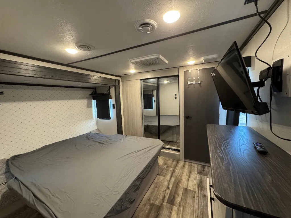 2022 Keystone Montana High Country 385BR, Photos photo 25