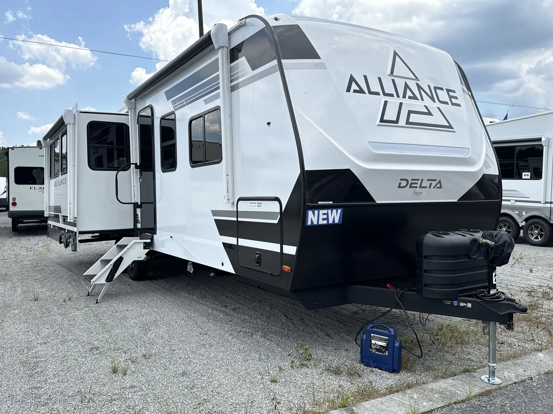 2027 Alliance RV Delta 292RL - Photo 2