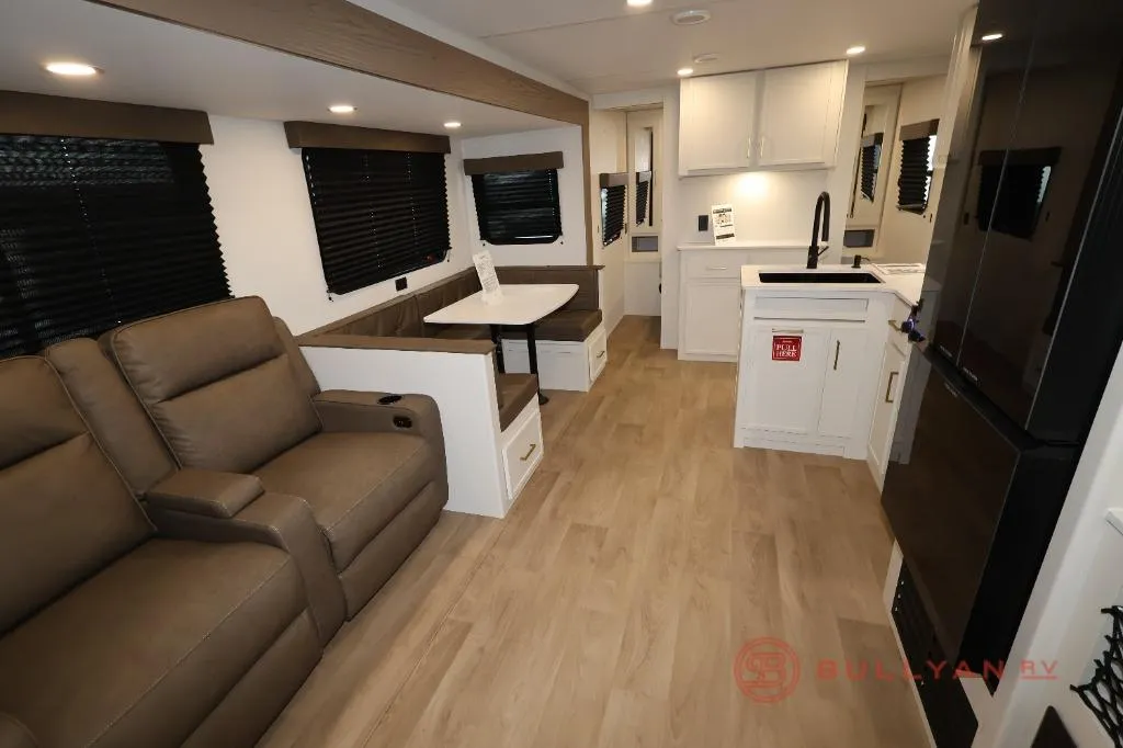 2026 Grand Design Transcend Xplor 27DBX - Photo 4