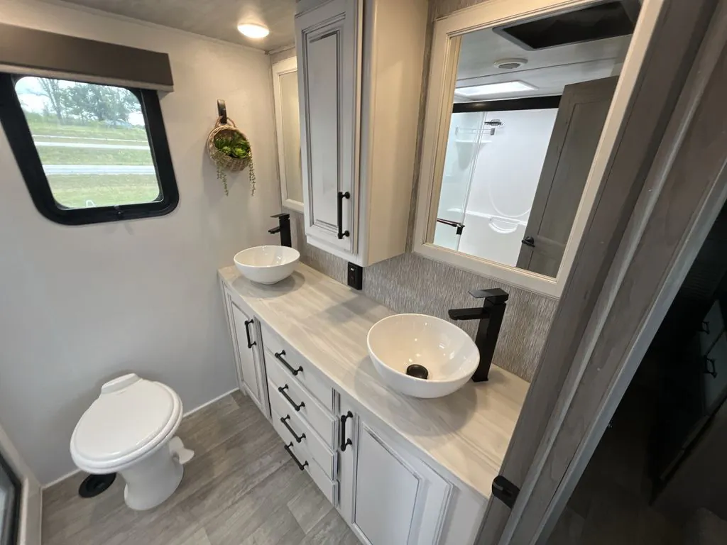 2022 Keystone Montana 3231CK, Photos photo 15