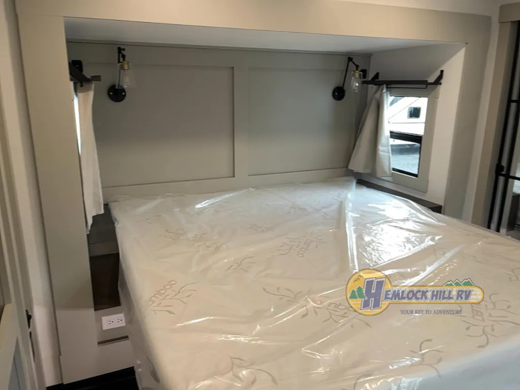 2026 Brinkley Model Z 3600, Photos photo 38