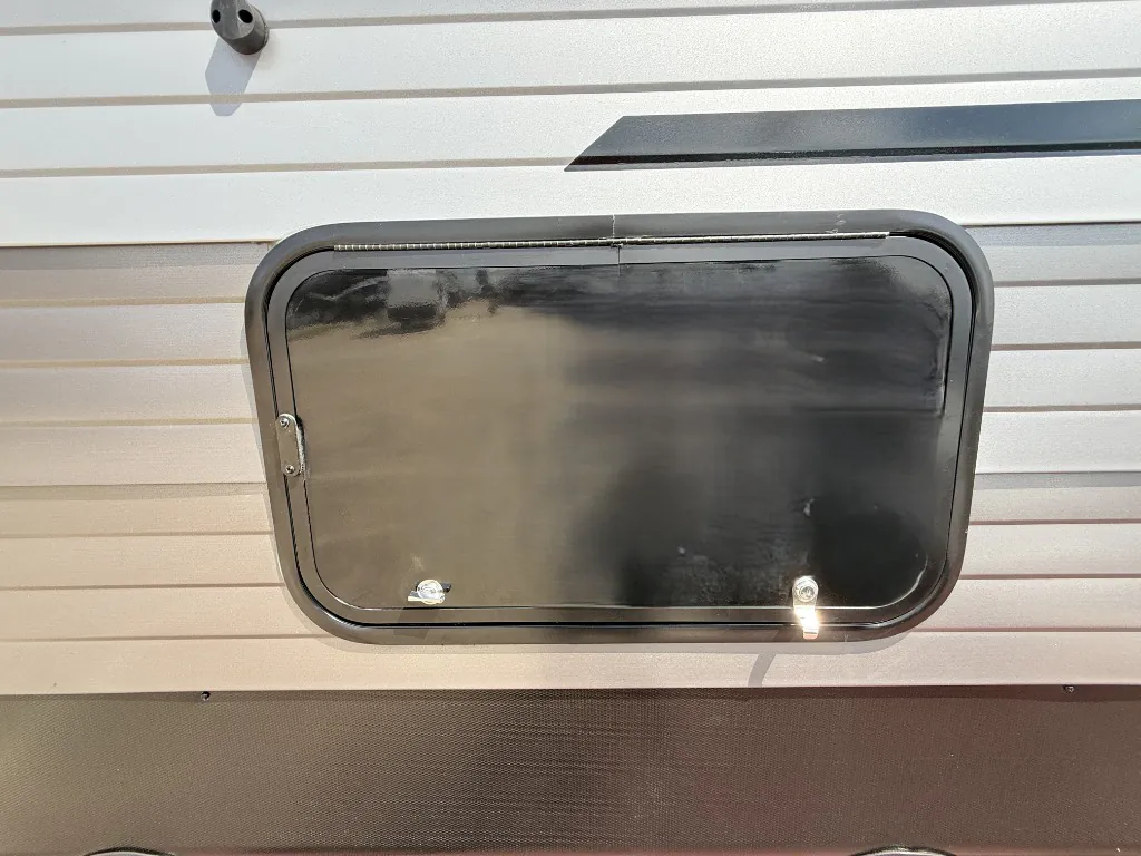 2027 Coachmen Catalina Legacy Edition 343BHTS (2 Queen Beds), Photos photo 67