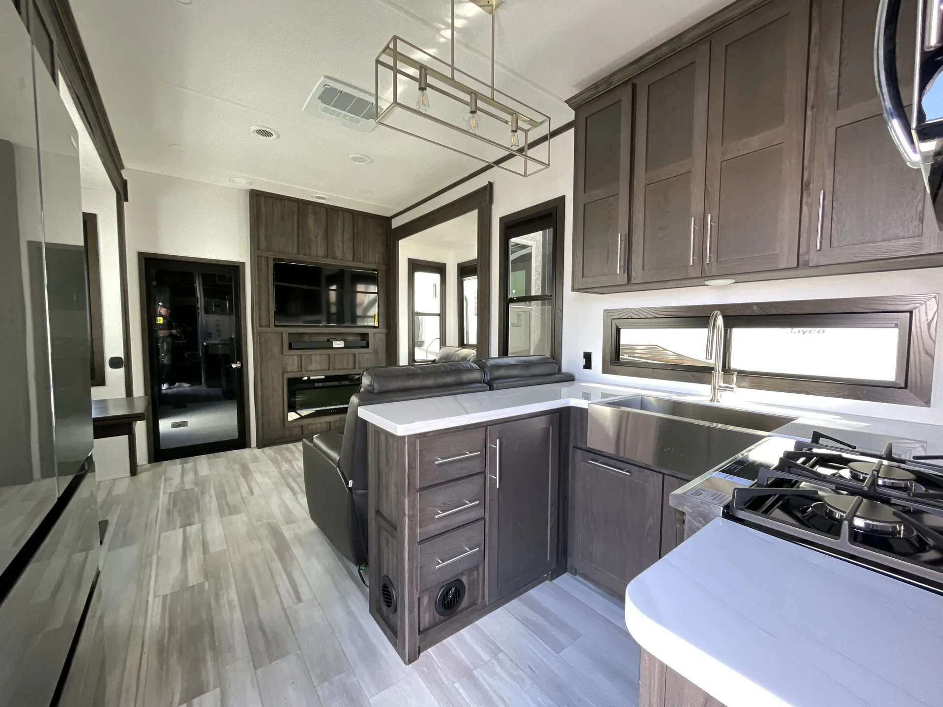 2025 Keystone Fuzion 442 — living area main