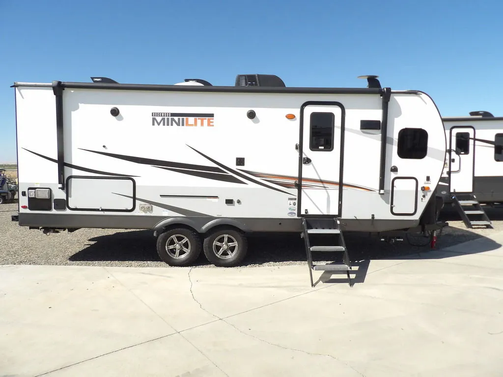 2022 Forest River Rockwood Mini Lite 2506S - Photo 4