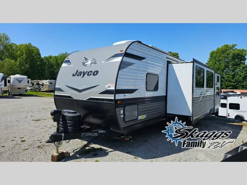 2024 Jayco Jay Flight 324BDS - Photo 3