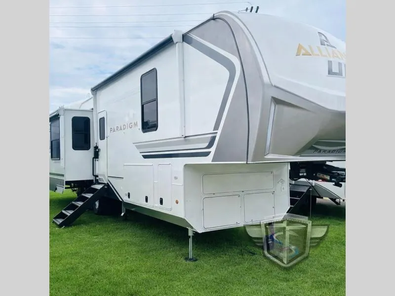 2026 Alliance RV Paradigm 340RL - Photo 2