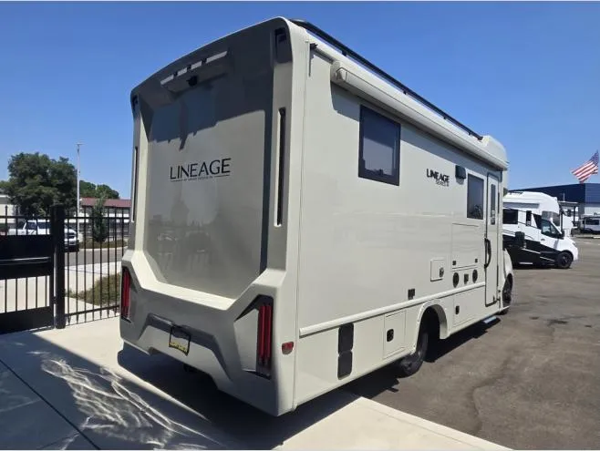 2027 Grand Design Lineage Series M 25FW - Photo 4