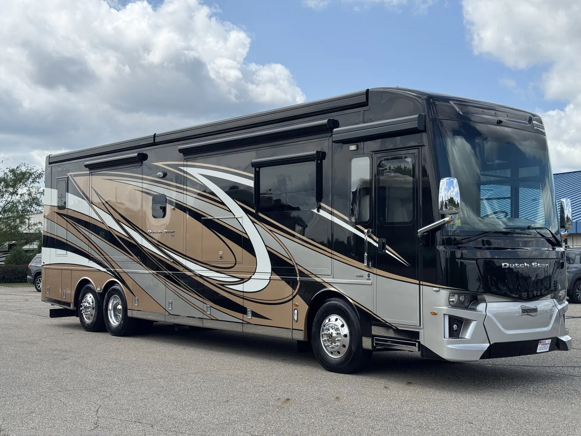 2021 Newmar Dutch Star 4081 - Photo 2