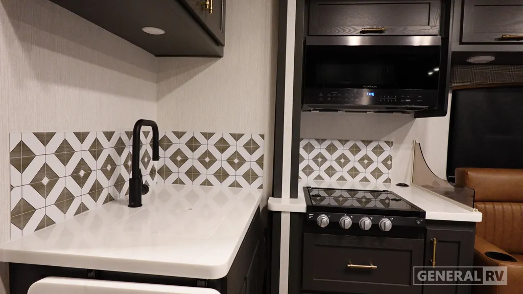 2027 NeXus RV Ghost 33DS, Photos photo 6