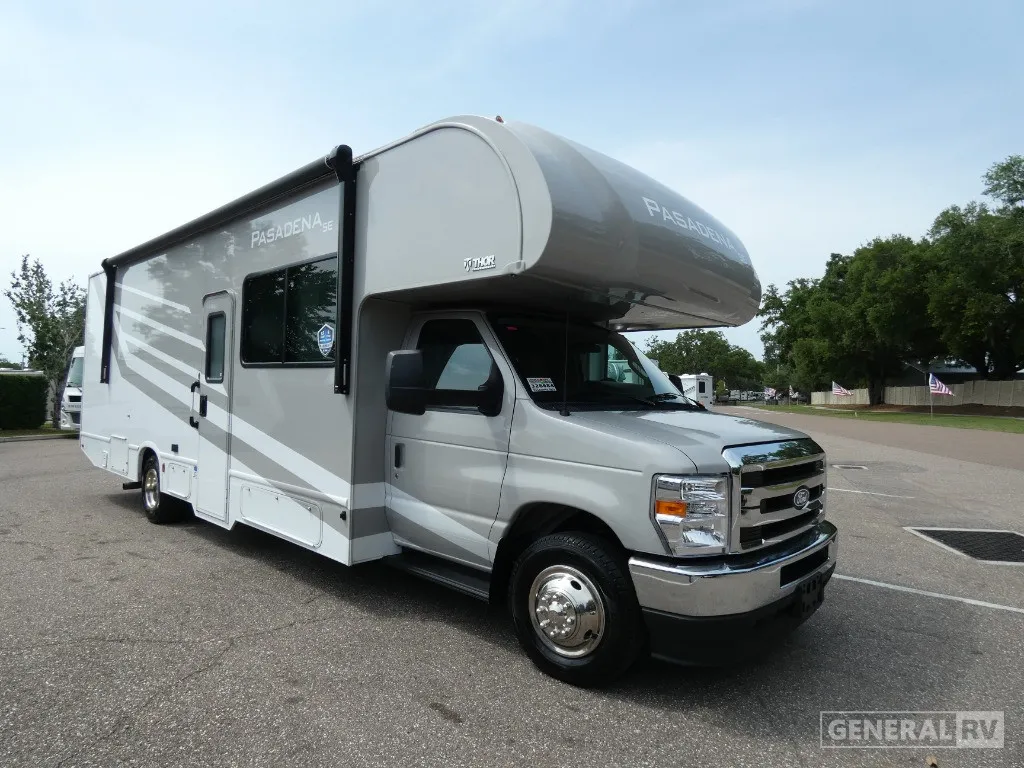 2026 Thor Motor Coach Pasadena SE SE29 - Photo 2
