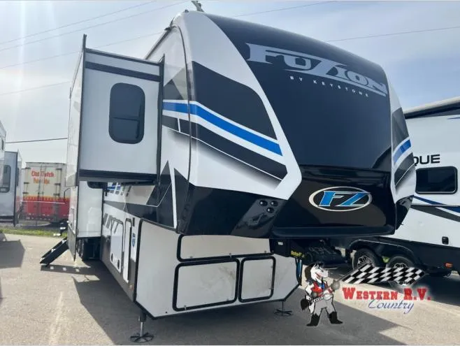 2022 Keystone Fuzion 429 - Photo 3