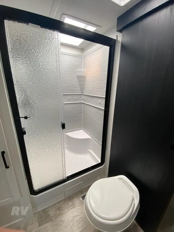 2025 Palomino Puma 337BH, Photos photo 13