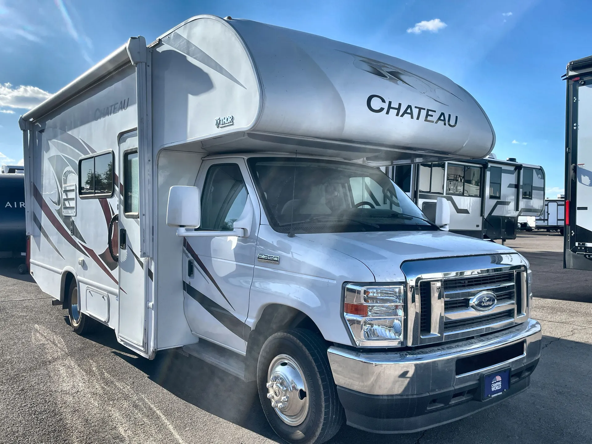 2021 Thor Motor Coach Chateau 22B - Photo 2