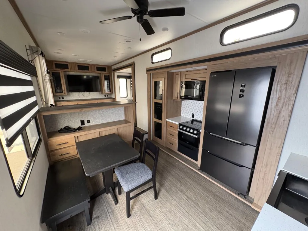 2023 Forest River Sabre 350RL, Photos photo 7