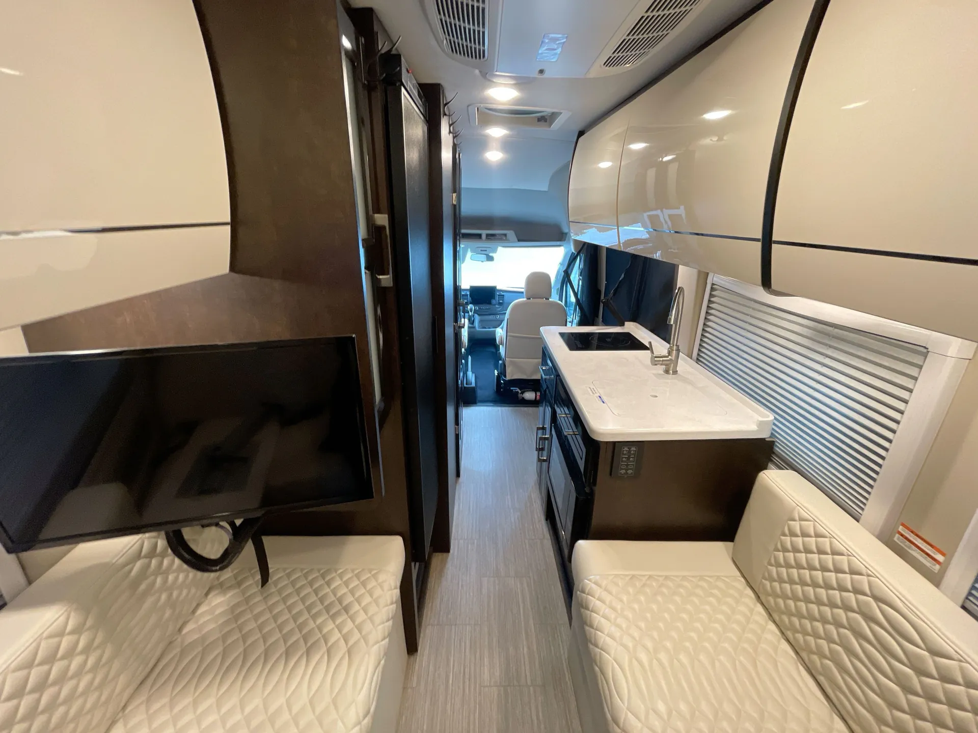 2023 Jayco Solstice 21B — living area main