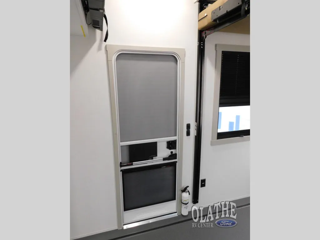 2026 Brinkley Model G 4100, Photos photo 35
