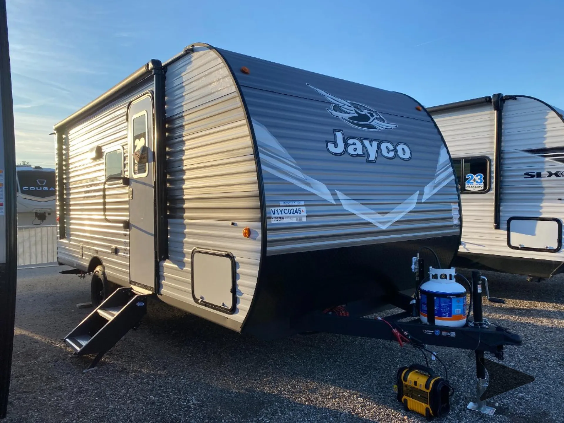 2027 Jayco Jay Flight 175BH - Photo 2