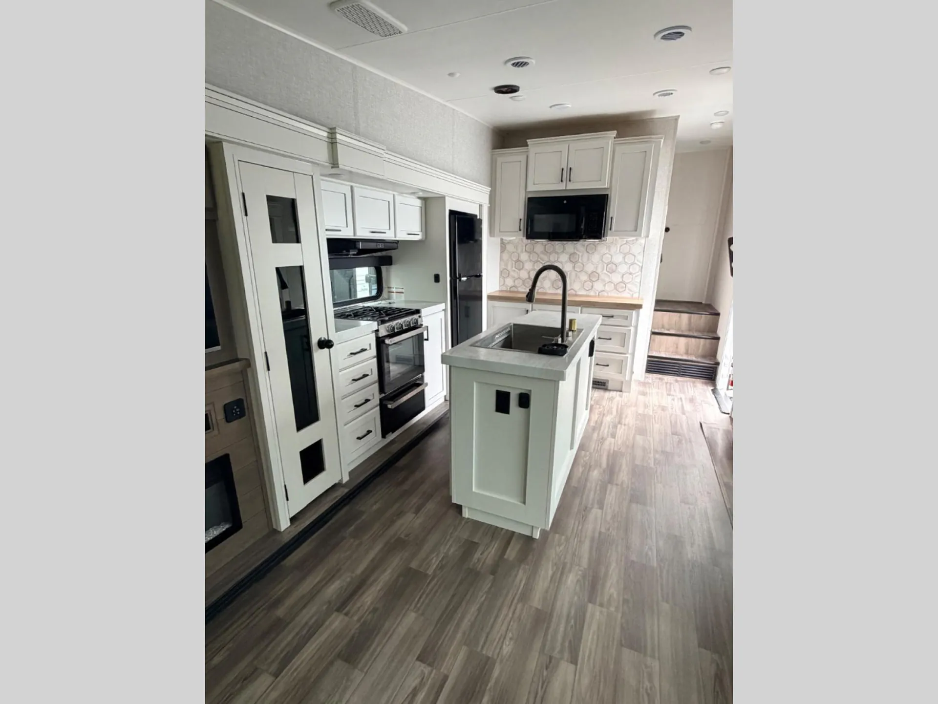 2025 Jayco Eagle HT 29RLC - Photo 4