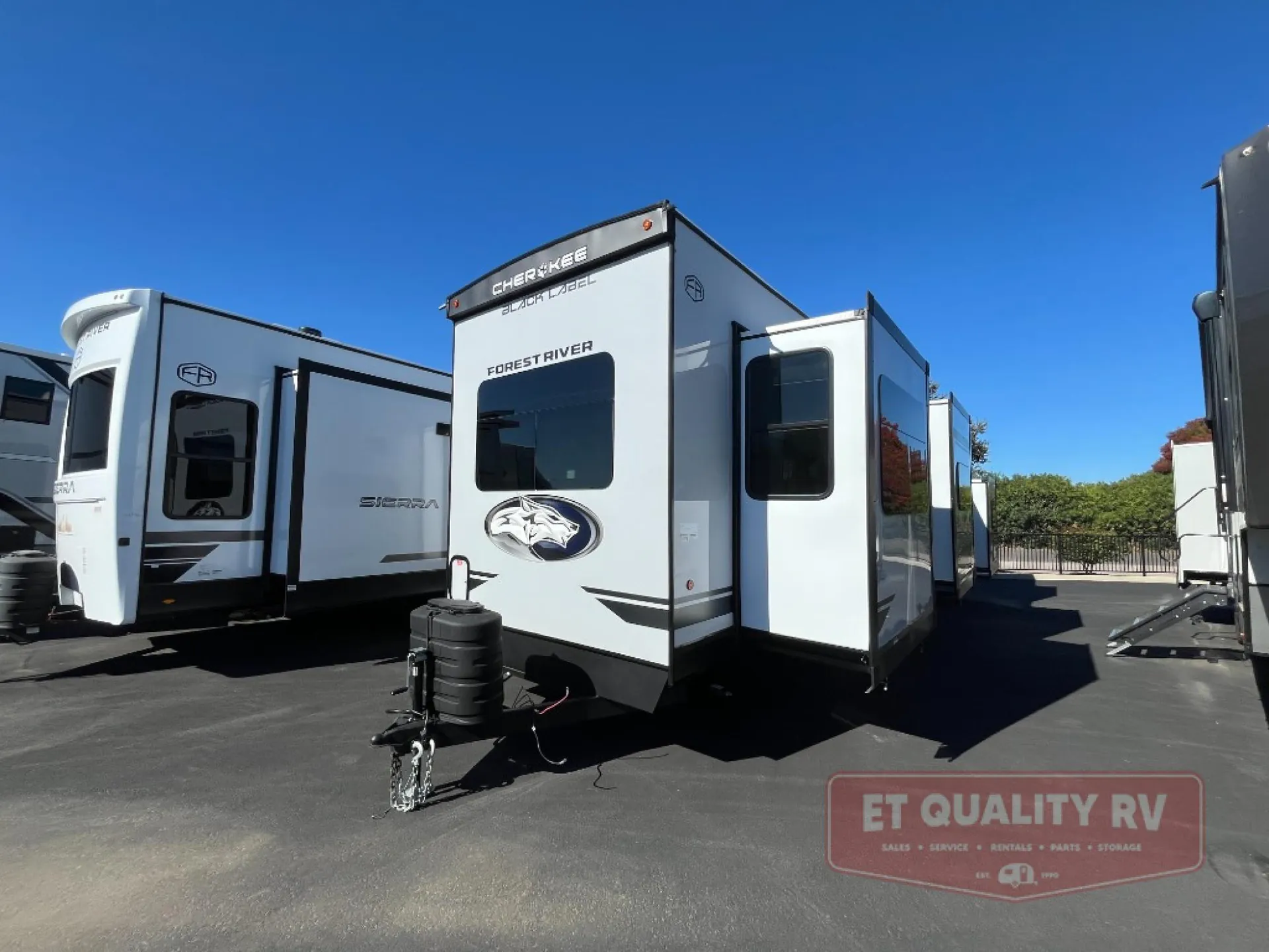 2026 Forest River Cherokee Timberwolf Black Label 39DKBL - Photo 4