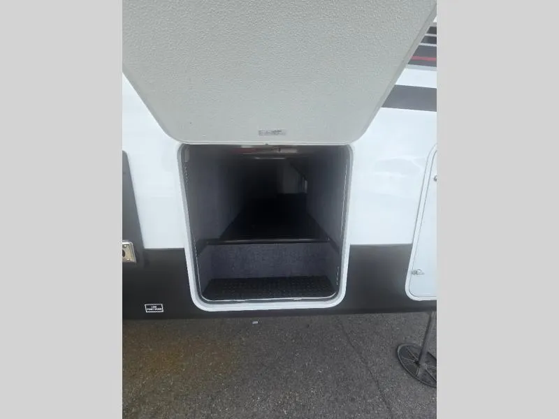 2027 Jayco SEISMIN 359 - Photo 4