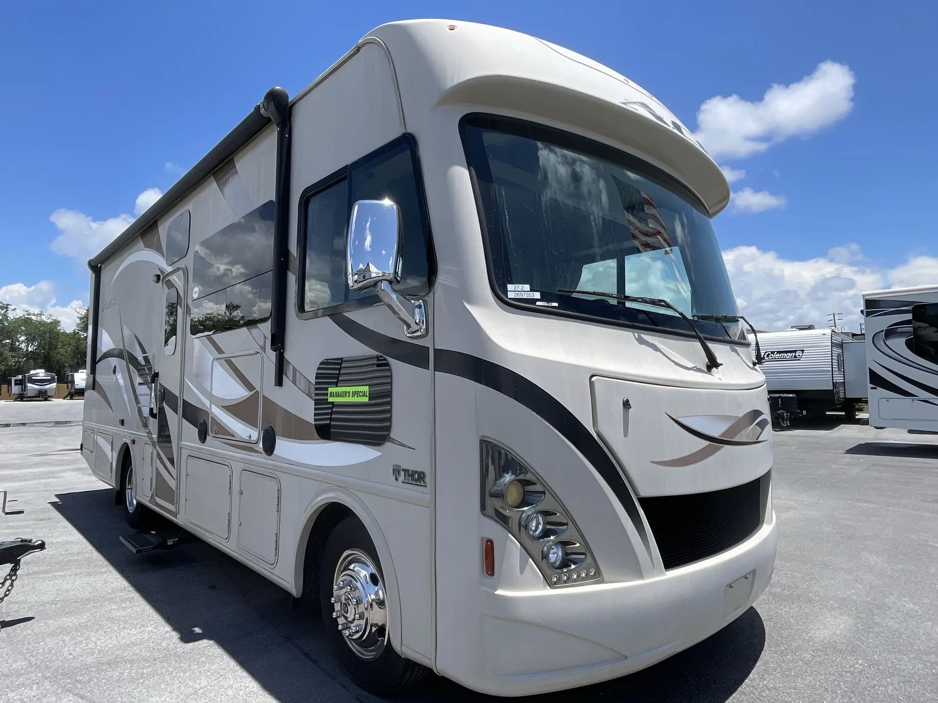 2017 Thor Motor Coach Ace 27.2 - Photo 2