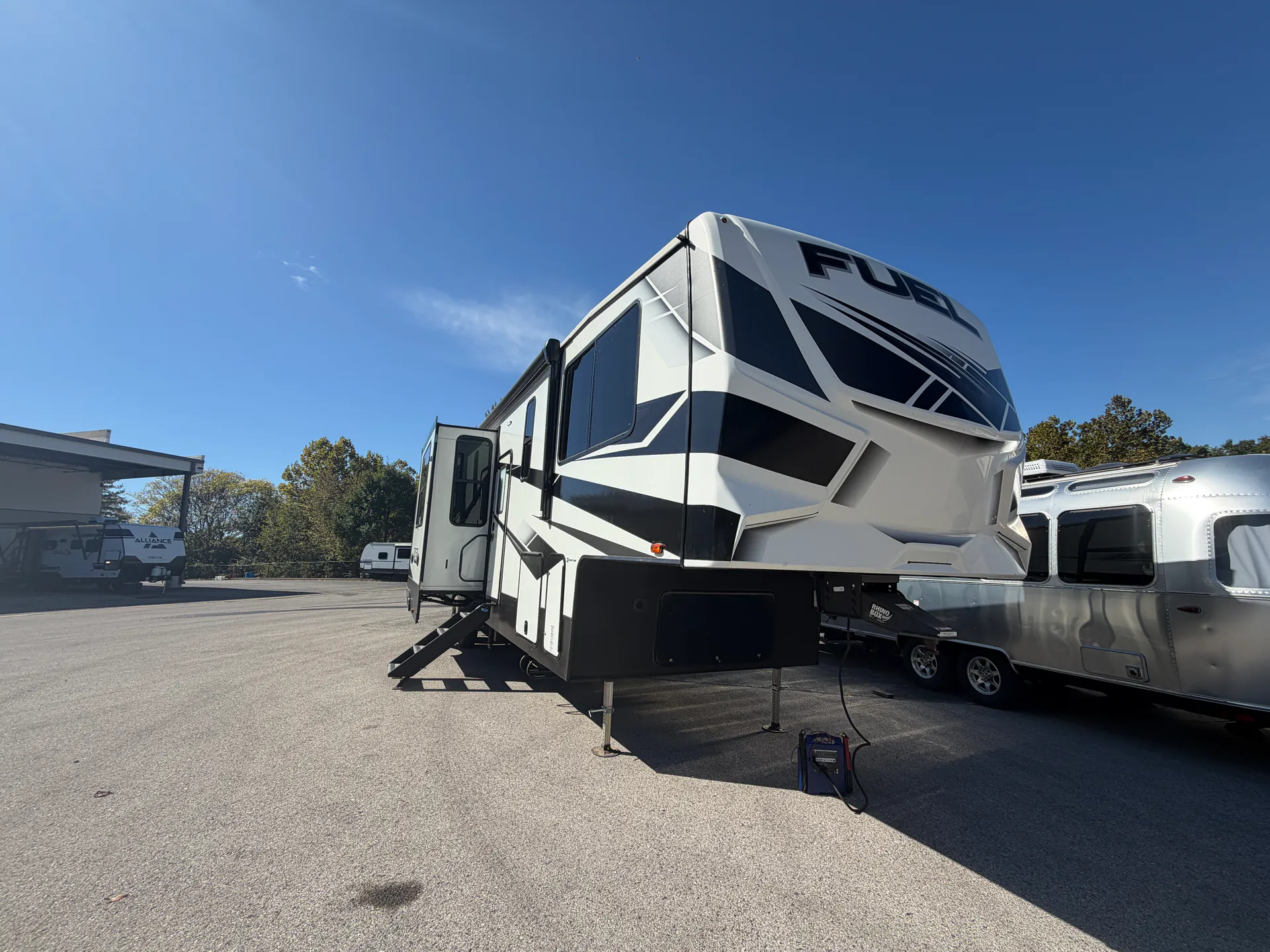 2022 Heartland Fuel 357 - Photo 2