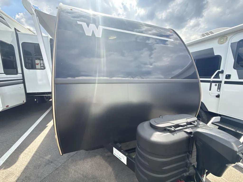 2027 Winnebago Micro Minnie 2108DS, Photos photo 4