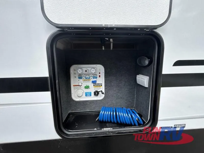 2026 Coachmen Chaparral 375BAF - Photo 4