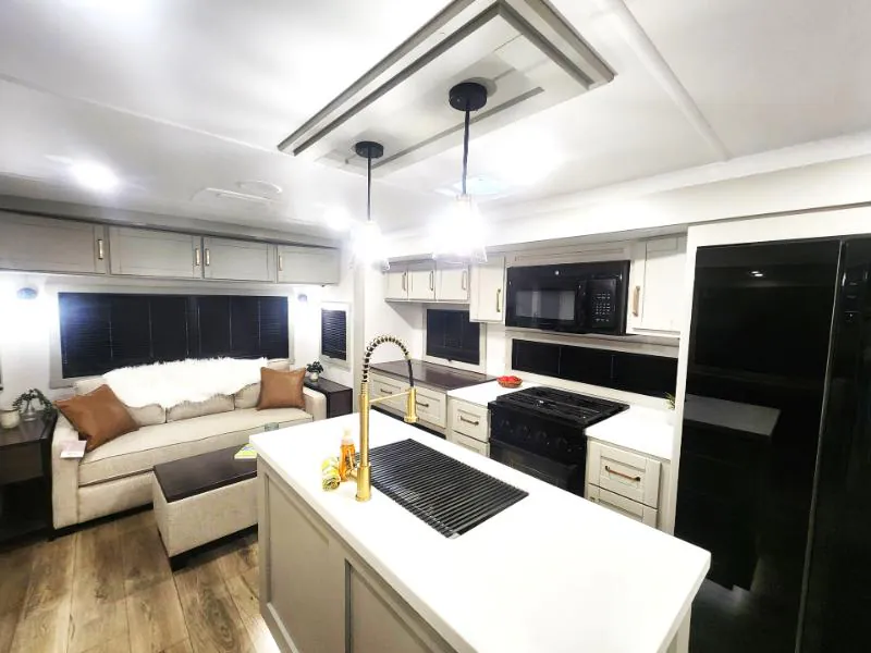 2026 Brinkley Model Z AIR 297, Photos photo 6