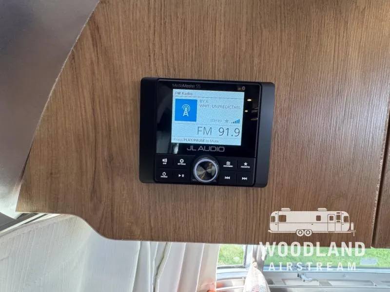 2026 Airstream Trade Wind 25FB - Photo 4