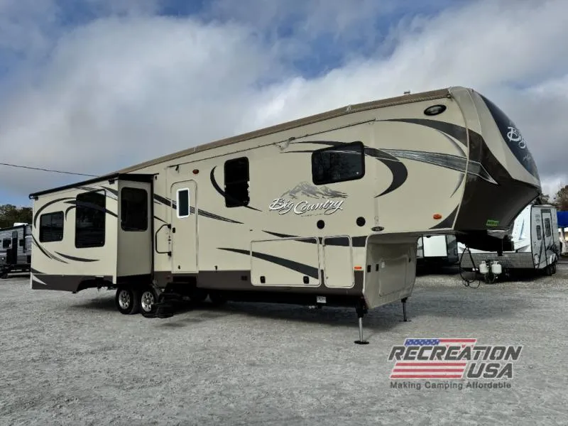 2012 Heartland Big Country 3650RL - Photo 2
