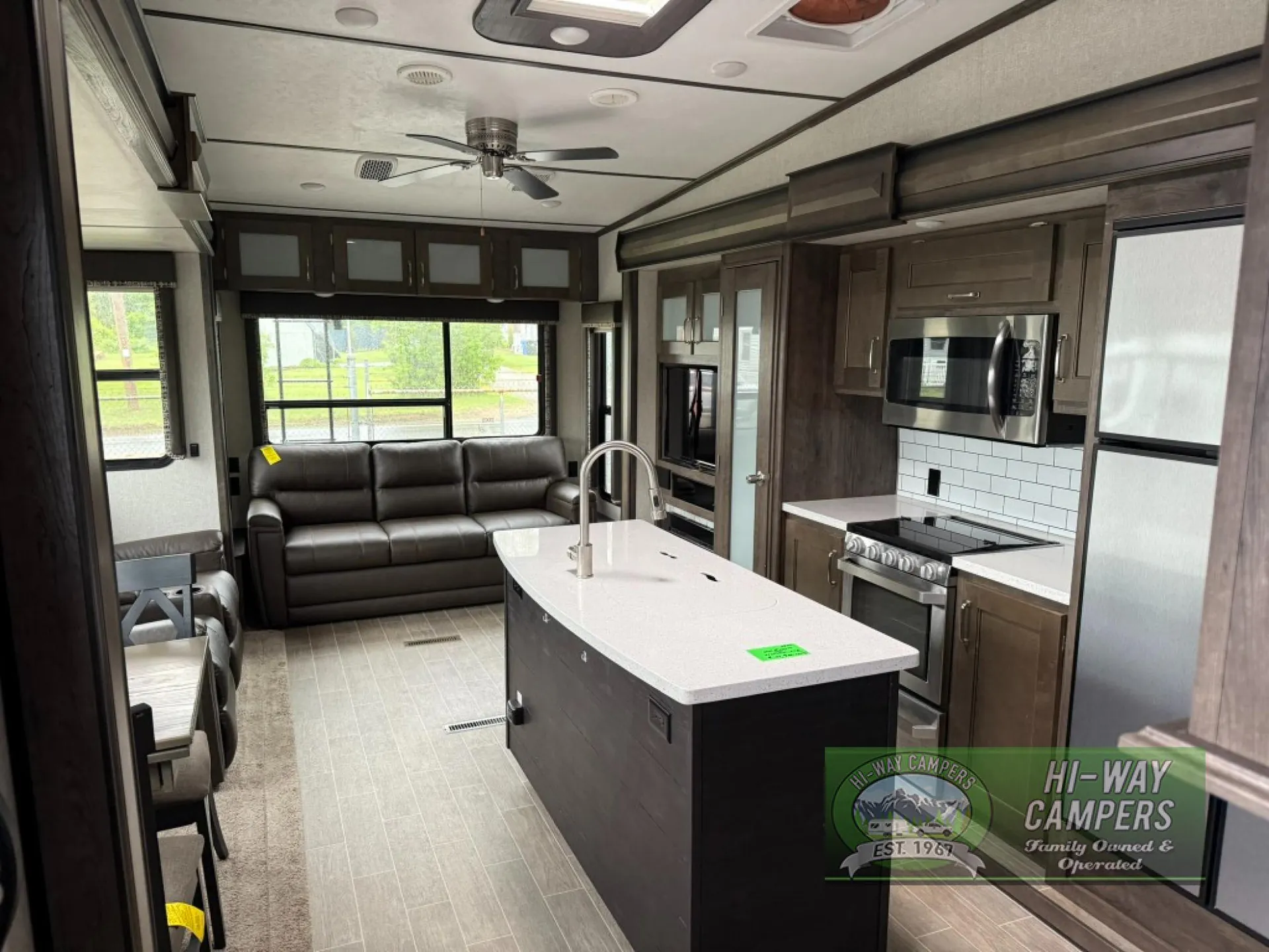 2020 Keystone Montana High Country 330RL - Photo 4