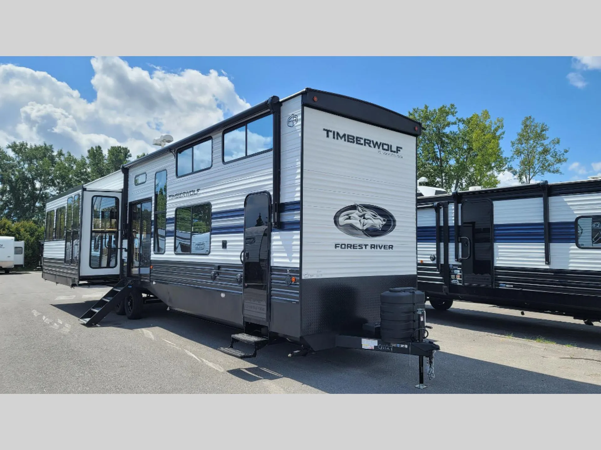 2027 Forest River Cherokee Timberwolf 39JM dealer photo 1 from Quinte RV Centre