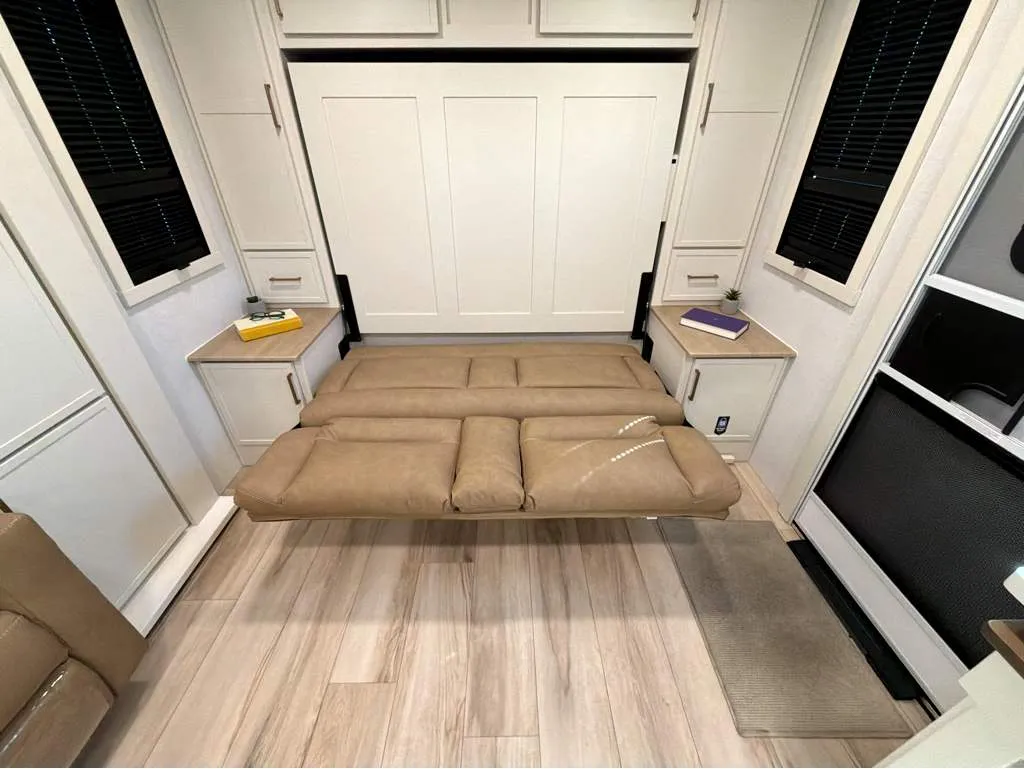 2026 Brinkley Model Ix 20X, Photos photo 16